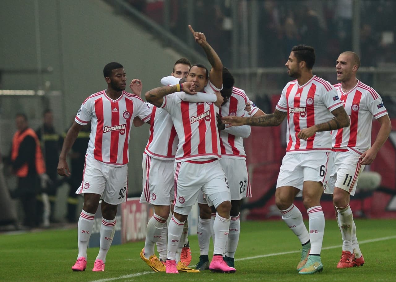  Olympiacos 2-1 Dinamo Zagreb: Felipe Pardo acerca a octavos al club griego con gol agónico