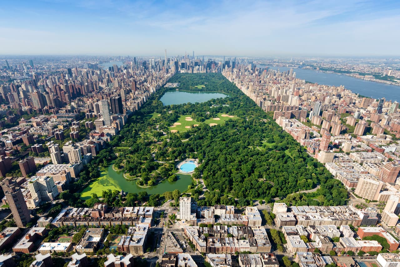 <b>Nueva York. </b>La lista de preferencias la encabeza la Gran Manzana, donde de acuerdo al sitio Zillow.com, el precio promedio de las viviendas es de $525,000, muy por debajo de la media de entre $850,000 y $1,300,000 en las principales ciudades del Área de la Bahía.