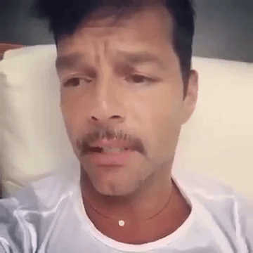 Recientemente, el cantante se mostró preocupado y con lágrimas en los ojos por la gente de Puerto Rico ante la amenaza del huracán María. En la isla vive gran parte de su familia y amigos.