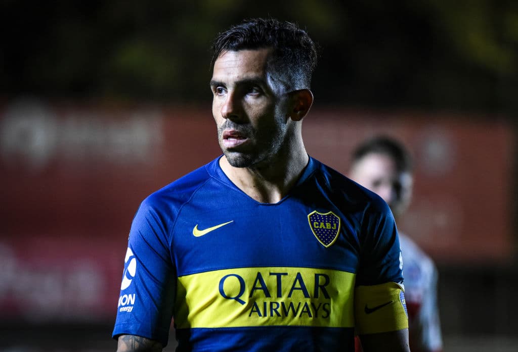 Carlos Tévez es uno de los grandes ídolos de Boca Juniors, su actual equipo y donde ha jugado en tres etapas diferentes. Es el club que ama, del cual es hincha y con el cual se quiere retirar.