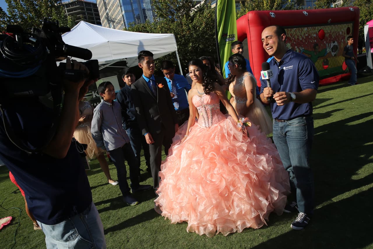 Miles disfrutaron al aire libre del partido México vs Estados Unidos