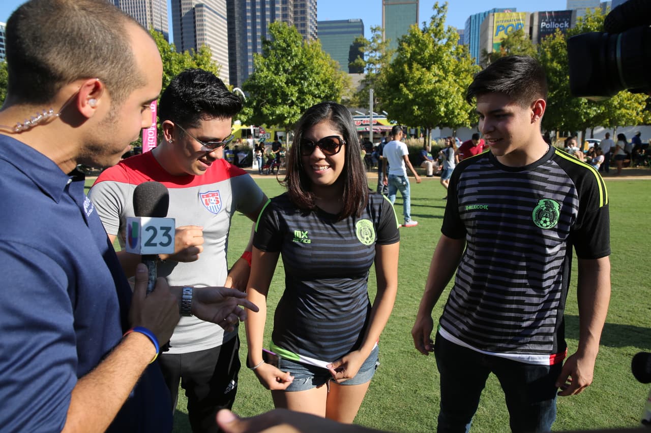 Miles disfrutaron al aire libre del partido México vs Estados Unidos