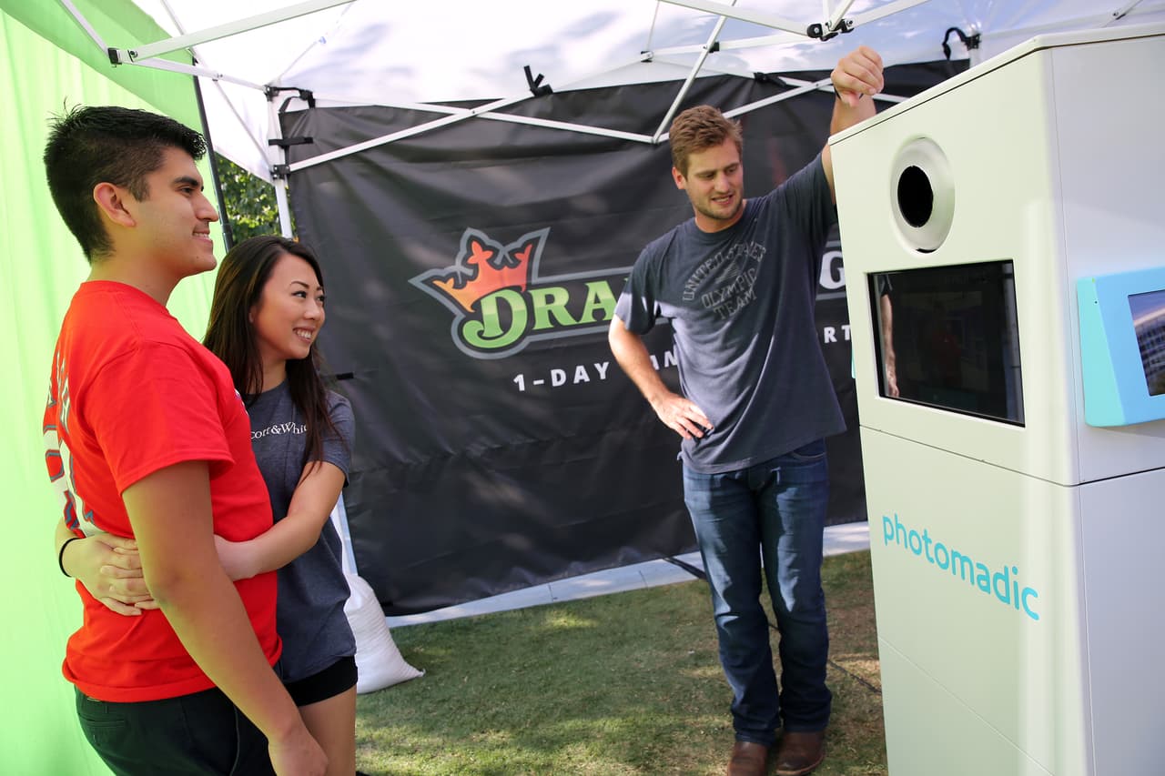 Miles disfrutaron al aire libre del partido México vs Estados Unidos