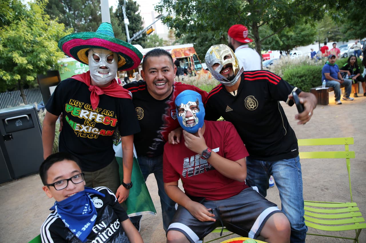 Miles disfrutaron al aire libre del partido México vs Estados Unidos