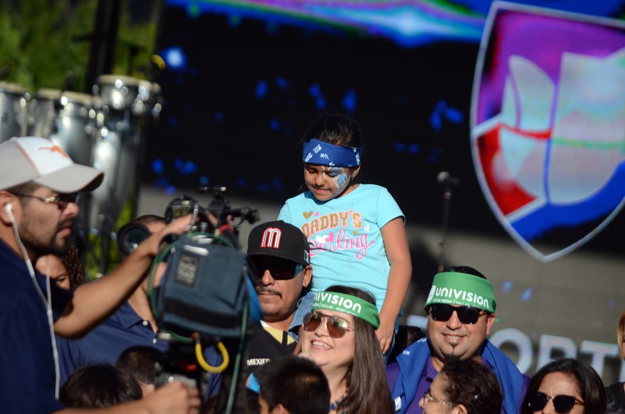 Miles disfrutaron al aire libre del partido México vs Estados Unidos