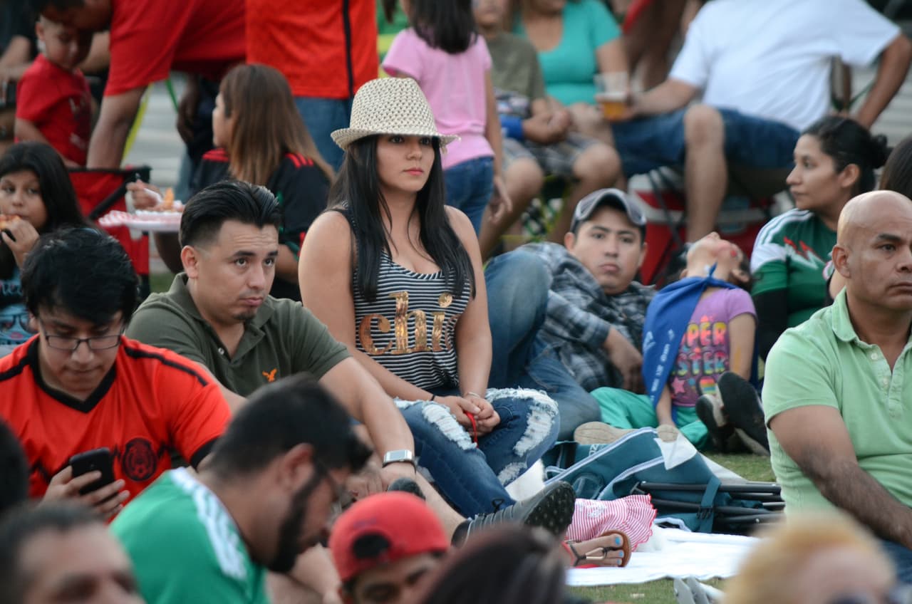Miles disfrutaron al aire libre del partido México vs Estados Unidos