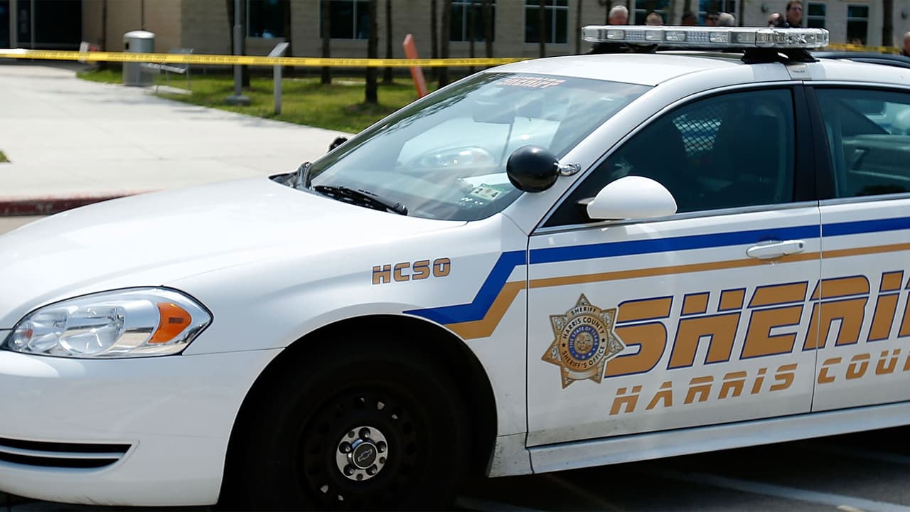 Muere un hombre al ser apuñalado por su novia, según dice el alguacil del condado Harris