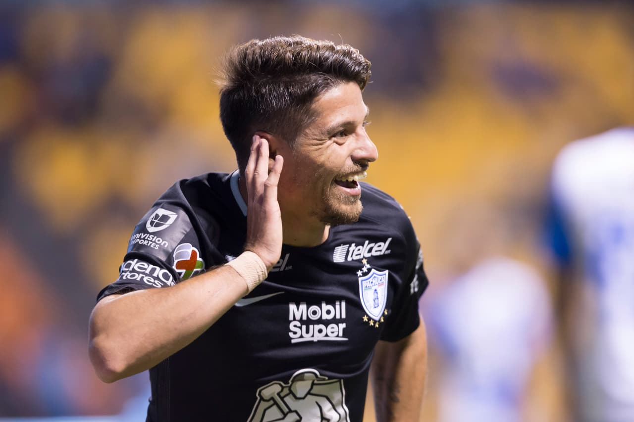 Sebastián Palacios al minuto 38 del primer tiempo y al e del segundo tiempo puso dos goles más para el 0-3.