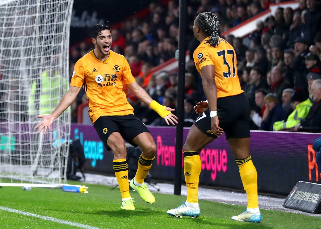 Moutinho (21’) abrió el marcador para los Wolves y Jiménez (31’) marcó el 2-0. Cook (59’) marcó el descuento.