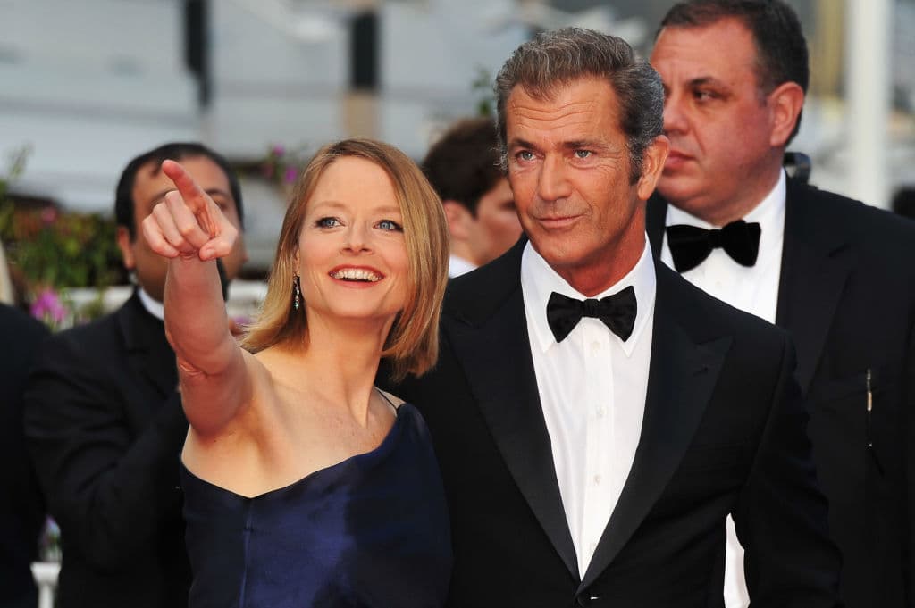 Foster volvió a Cannes 6 veces más y, en una de ellas, presentó una de sus películas siendo directora, ‘The Biever’, protagonizada por Mel Gibson.
