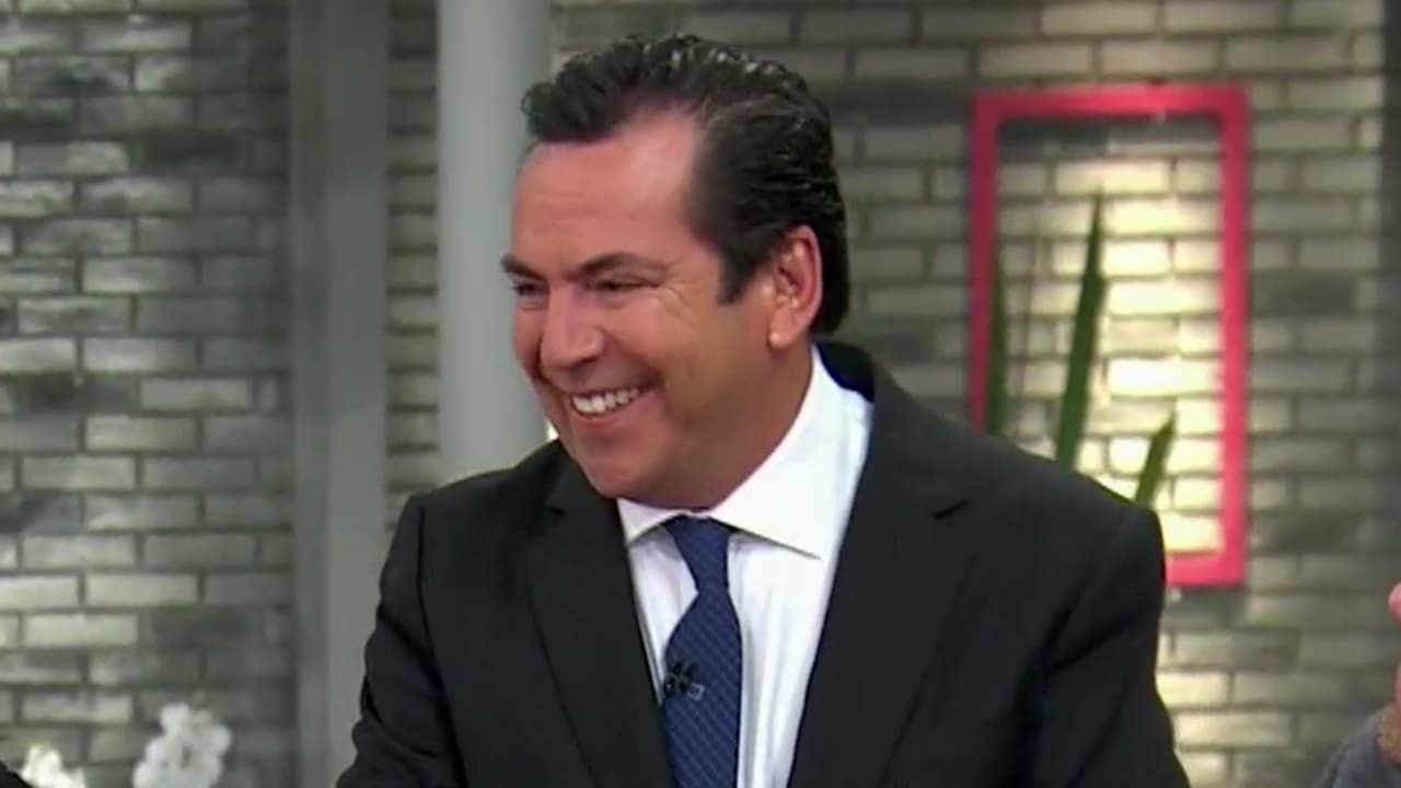 <b>Eduardo Salazar</b> dejó el helicóptero y el reporte vial y actualmente
<b> </b>es el encargado del segmento de noticias.