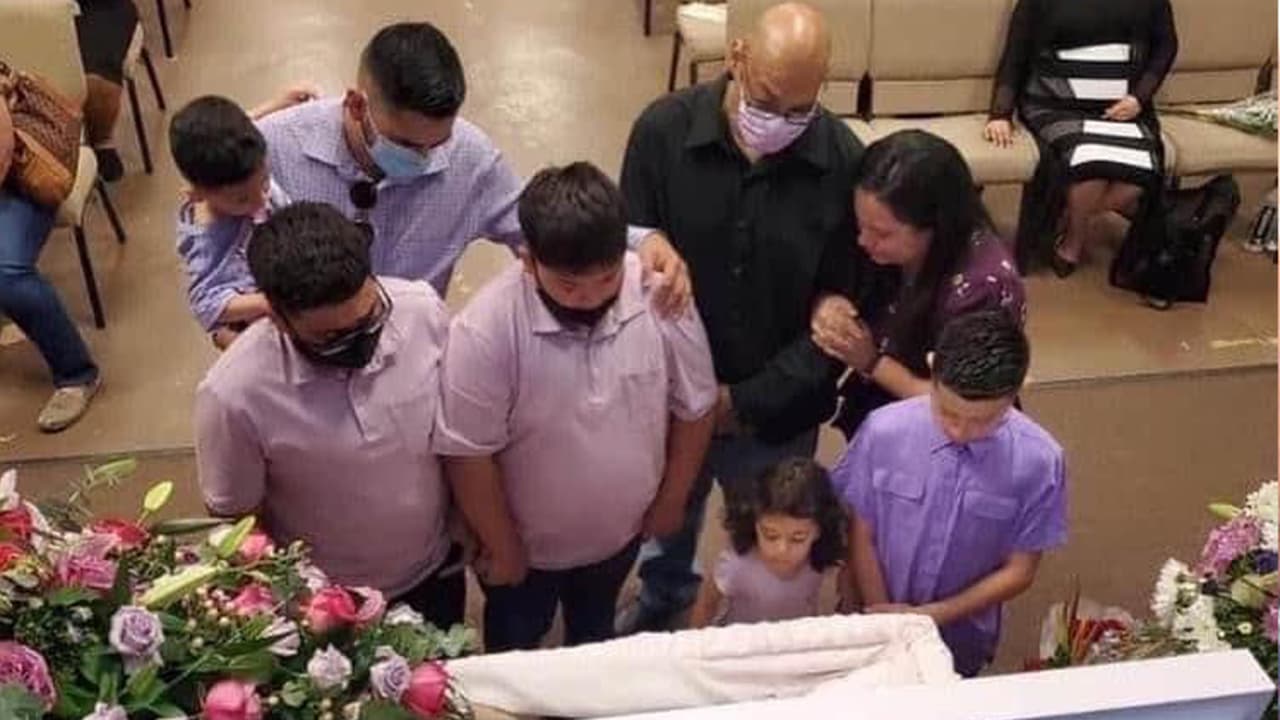 La familia se prepara para dar el último adiós a Carlos García y ha habilitado una cuenta de 
<b><a href="https://www.gofundme.com/f/funeral-expenses-for-carlos-garcia?utm_medium=copy_link&utm_source=customer&utm_campaign=p_lico+share-sheet+expWdV" target="_blank">GoFundMe</a></b> para los gastos funerarios y para ayudar a los dos menores.