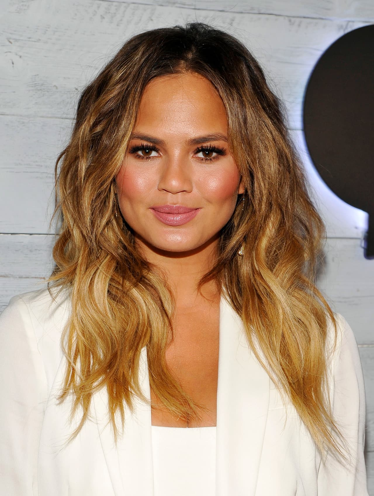 Su ascendencia noruega por parte de su papá y tailandesa por el lado de su mamá han dado como resultado la exótica belleza de Chrissy Teigen.