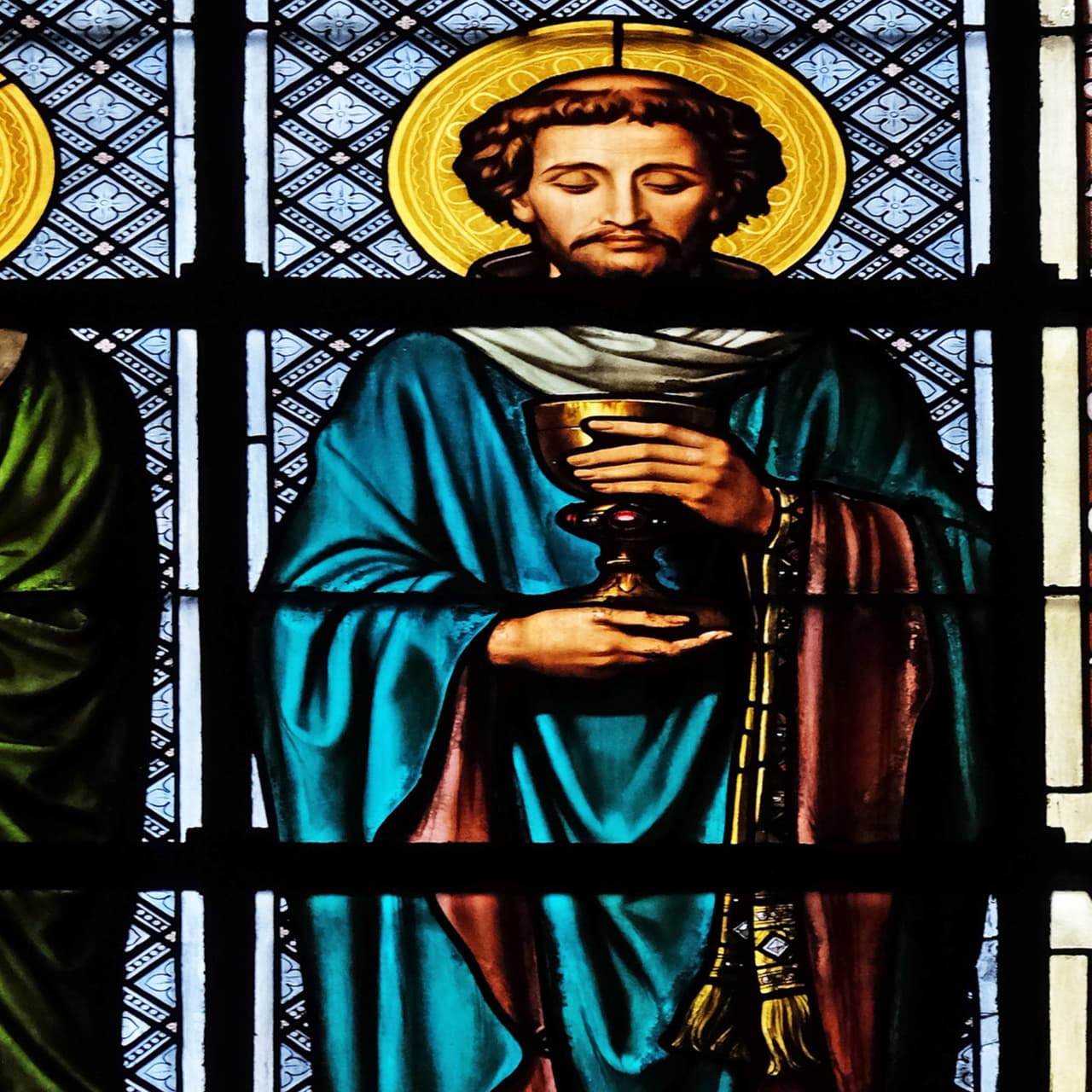 Las nobles labores de Isidro no acababan en el campo, pues en tiempos de nieve y frío regaba semillas para los animales y compartía su comida con mendigos y gente pobre. También visitaba a gente enferma y más humilde que él para asistirles en lo que podía.