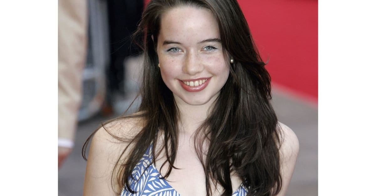 Anna Popplewell