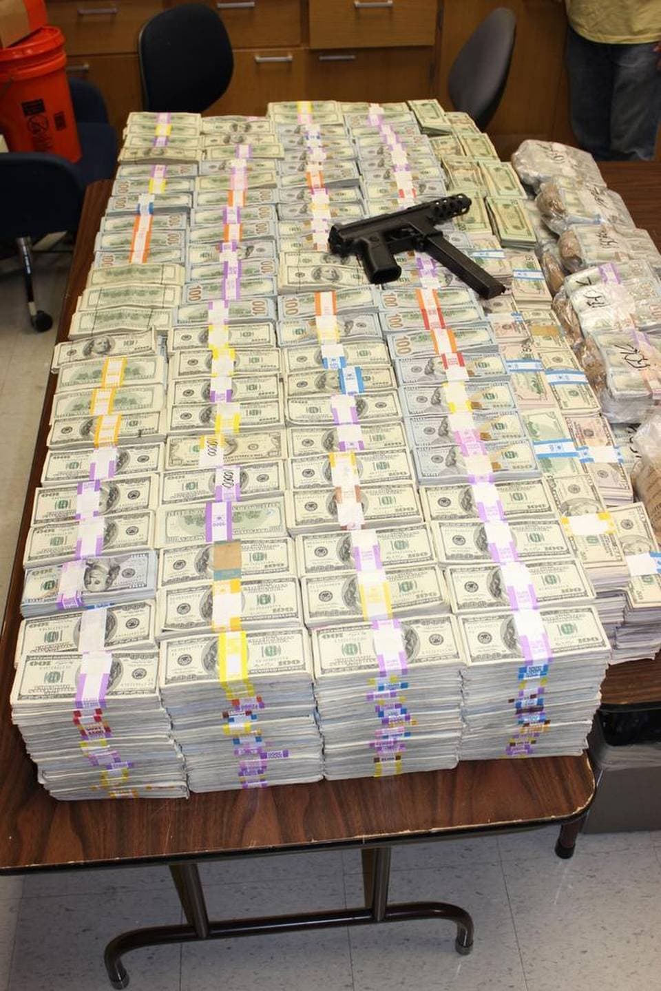 Miami police make their biggest-ever cash bust during drug raid