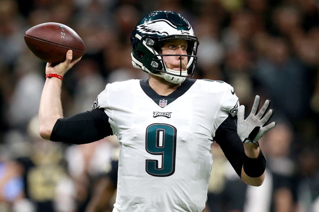 Nick Foles es el tercer jugador en la historia de los Eagles, junto con Donovan McNabb y Michael Vick, en tener un pase de TD y sumar otro por la vía terrestre.