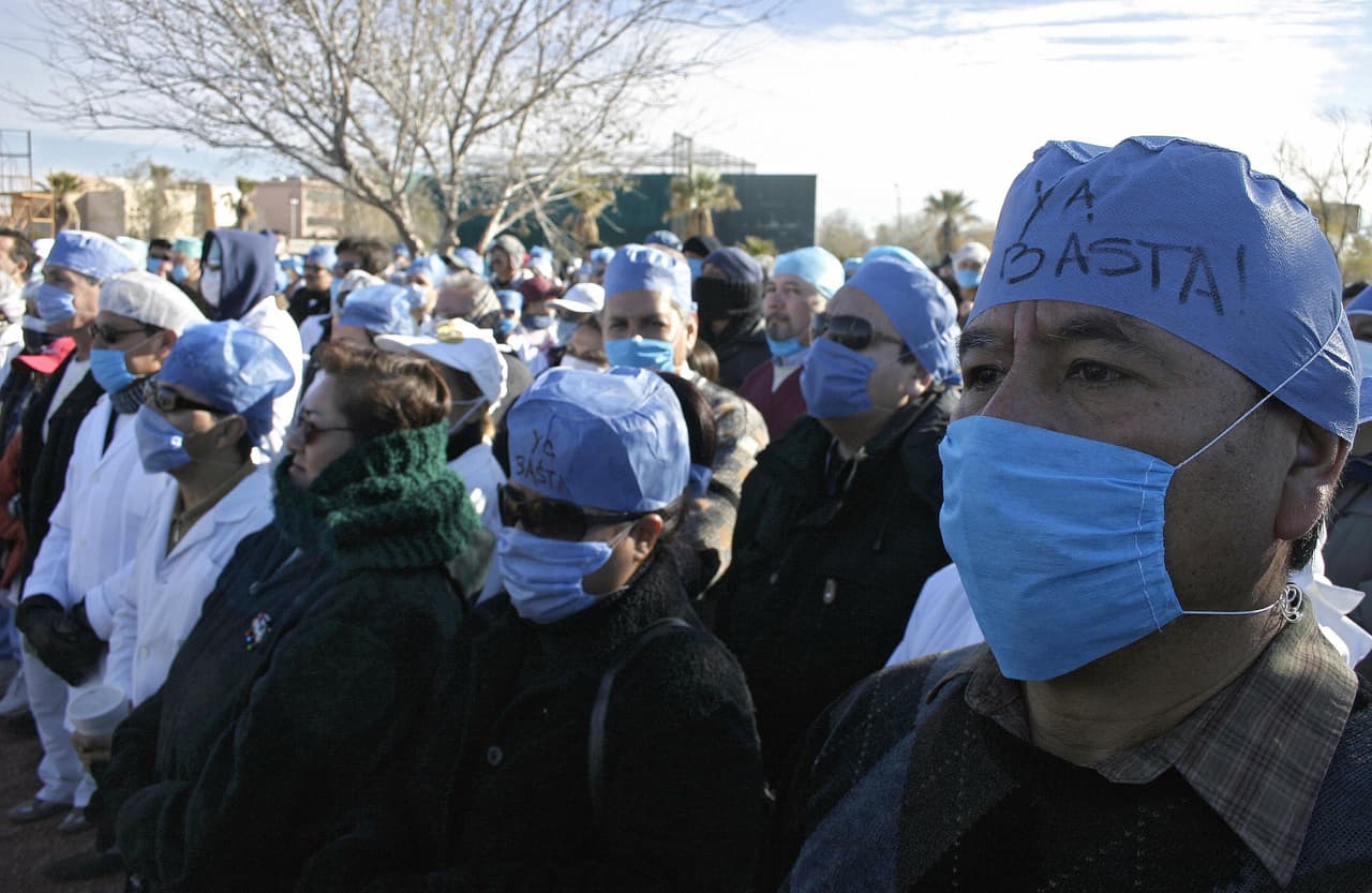 Personal médico protesta contra la violencia. (Imagen de Archivo).