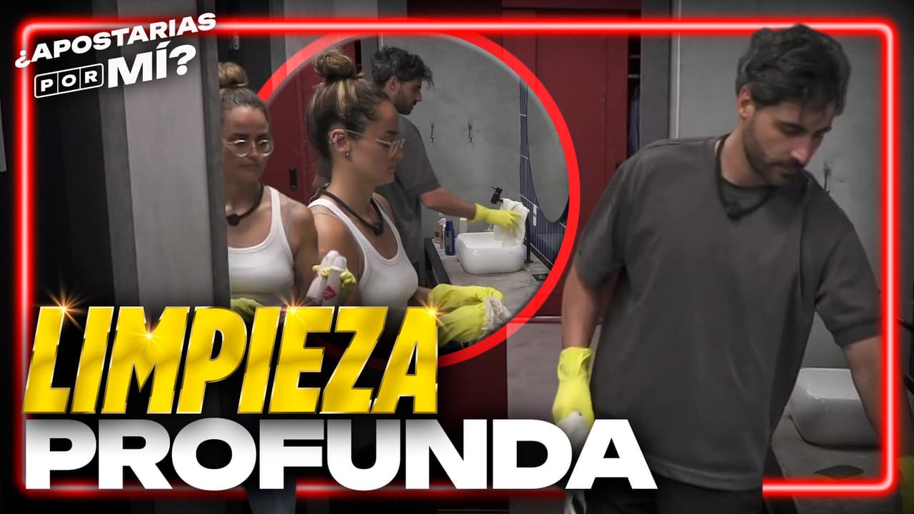 Franco y Breh van por el baño de la Habitación Corazón