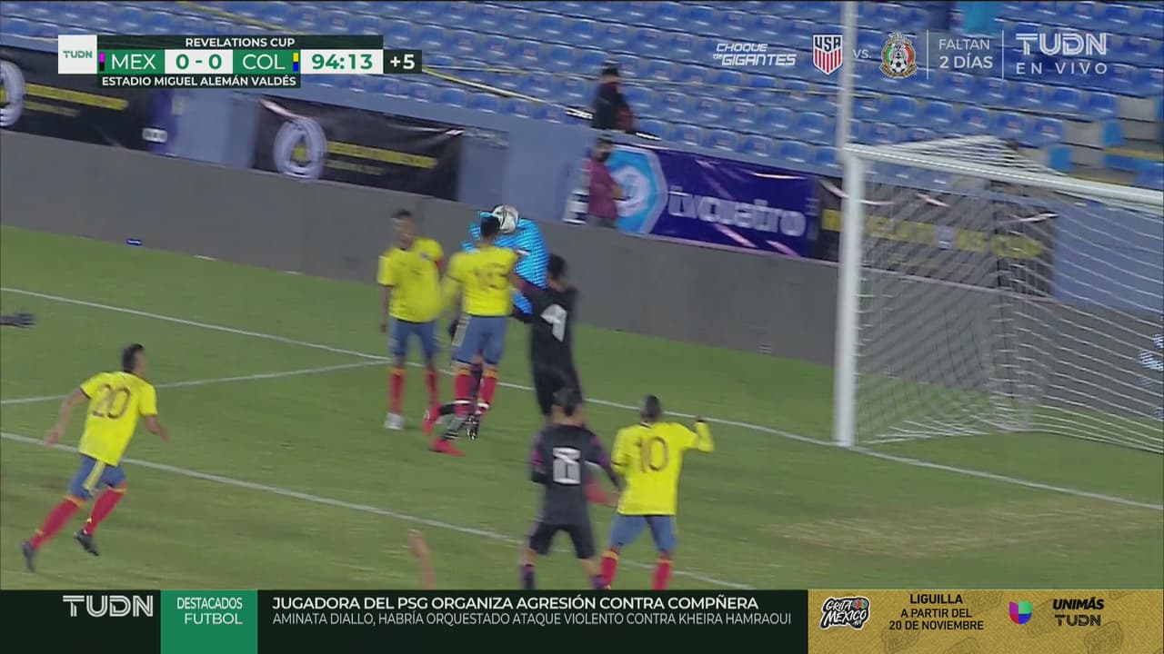 ¿Infracción? Anota Ortiz para Colombia y el árbitro lo anula