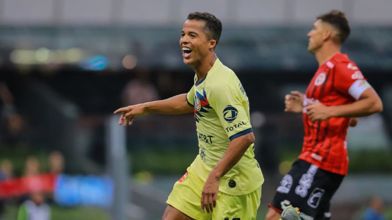 ¡Clientes! Toda la familia Dos Santos le ha metido gol a Chivas