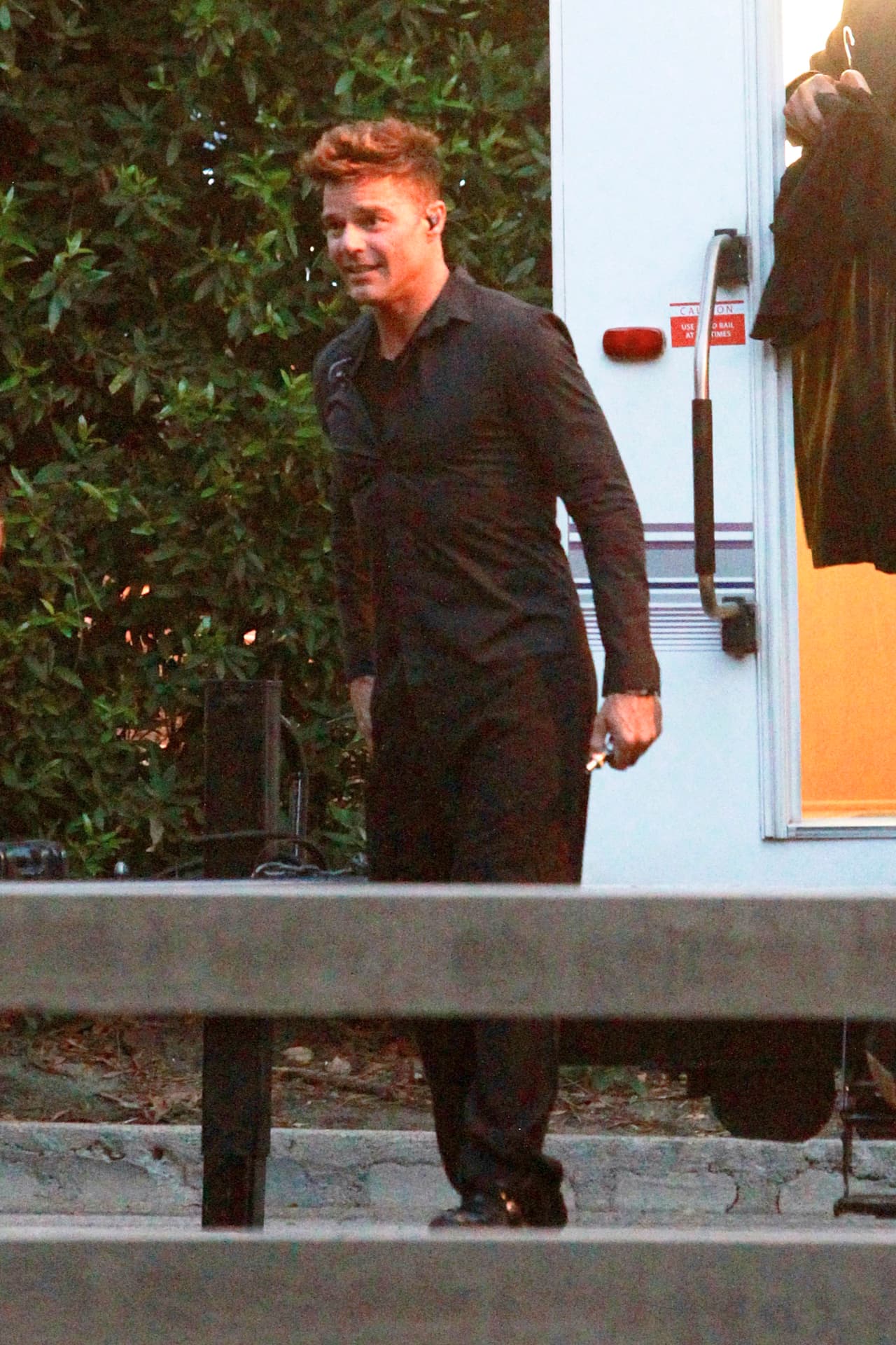 El boricua, de negro.