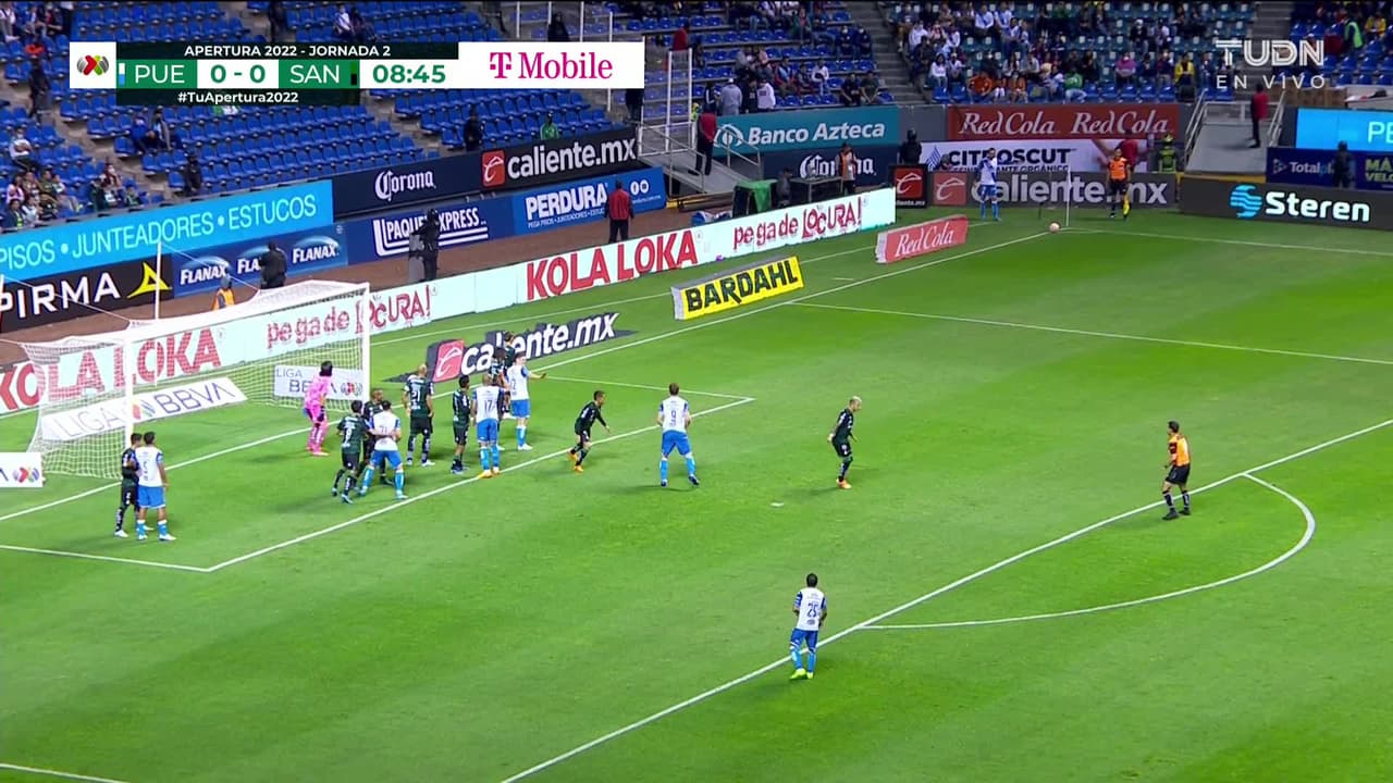 ¡TIRO ATAJADO! disparo por Diego de Buen.