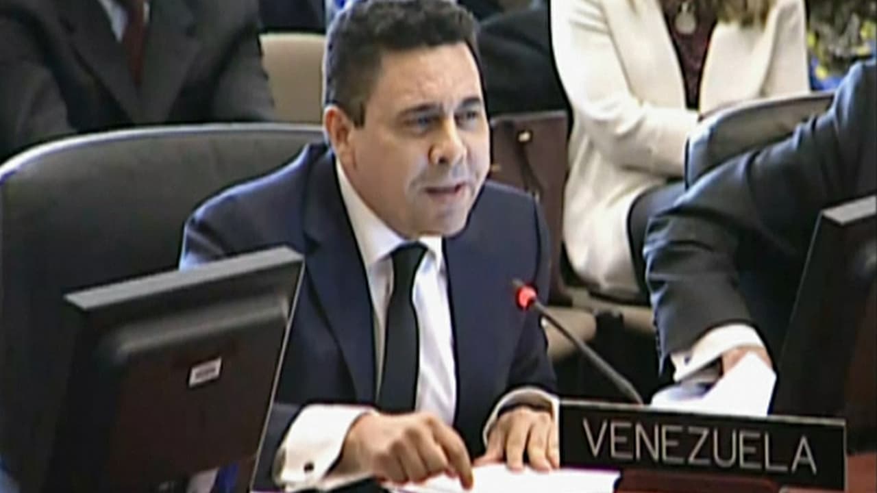 Venezuela patea la mesa y se retira de la sesión de la OEA que trató la crisis del país
