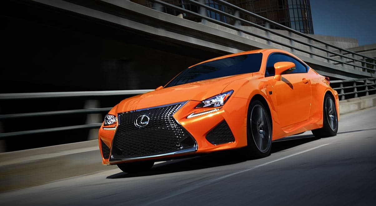 Puesto 2: Toyota, a través de Lexus, tiene participación en el ranking de CarBuzz: el RC-F es el primer intento de la marca de competirle al BMW M3, con otro modelo que toma la idea del AMG Clase C Coupé.