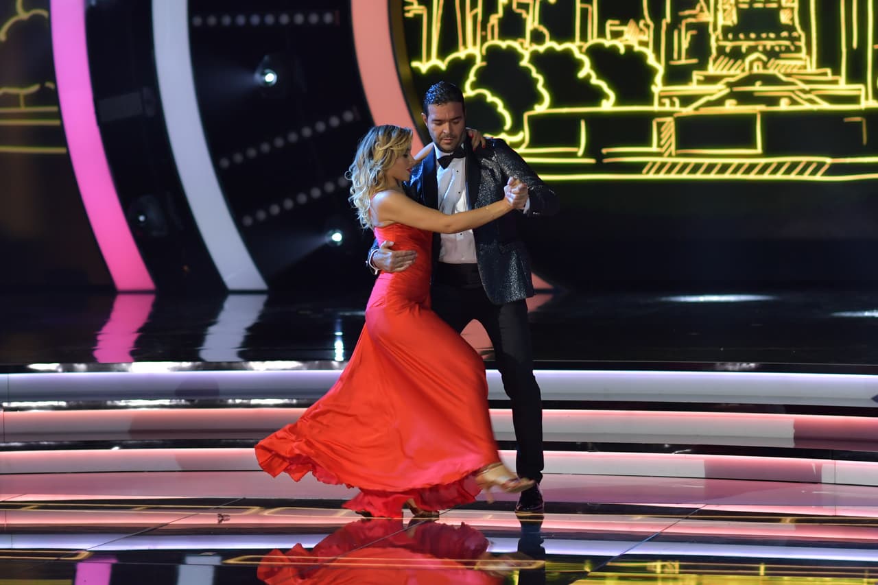 Pablo Montero tuvo que interpretar un foxtrot en la segunda ronda de baile.