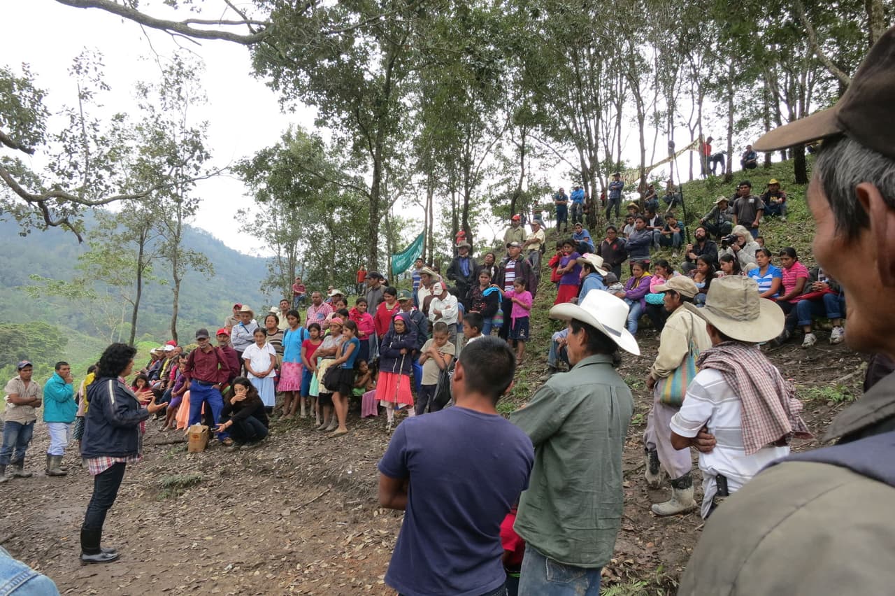 Militares entrenados por Estados Unidos vinculados al asesinato de una activista en Honduras