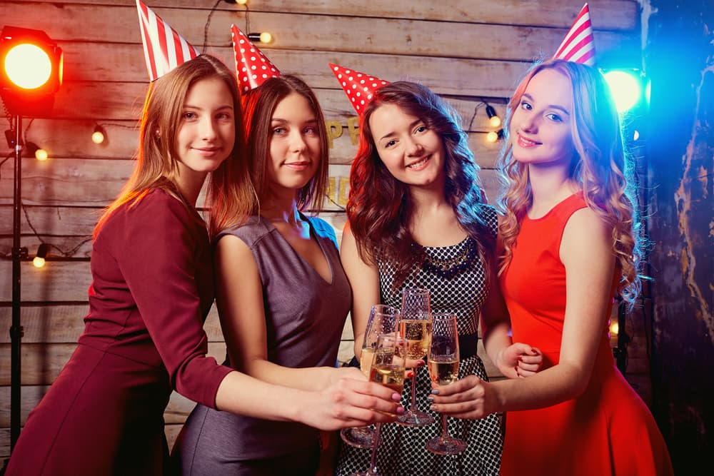 Feliz primer período: conoce la nueva tendencia que celebra la primera menstruación