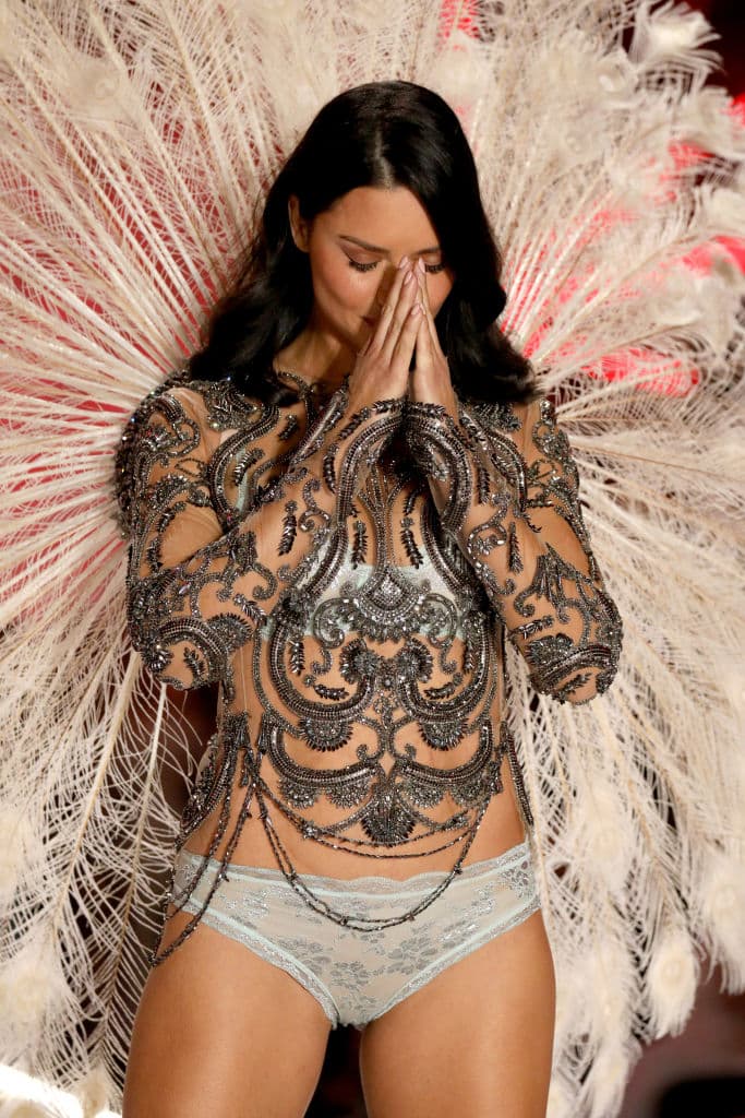 Adriana Lima deja Victoria's Secret, la marca que le dio alas y le «enseñó a volar»: conoce la razón