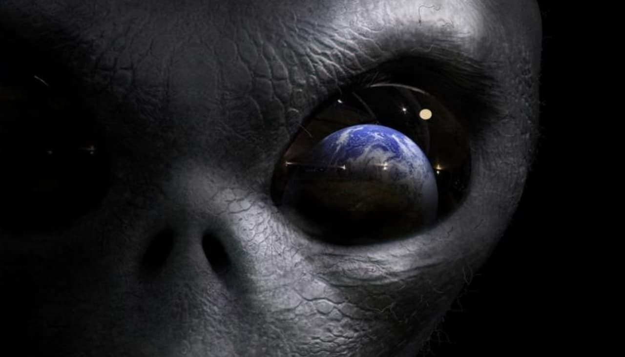 Los aliens podrían llevar años observándonos gracias a unos subestimados cuerpos celestes