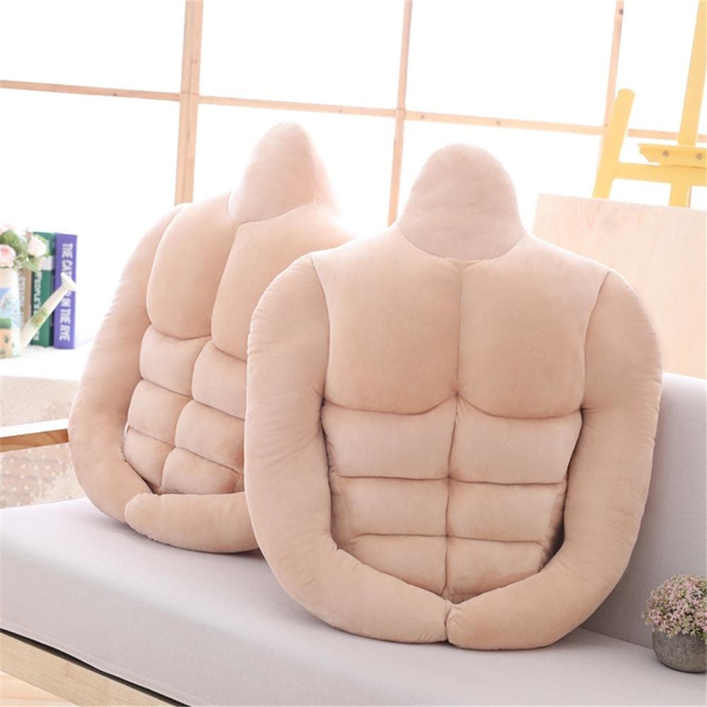 Esta almohada en forma de hombre tiene mejor six-pack que tu ex (ni te acordarás de él)