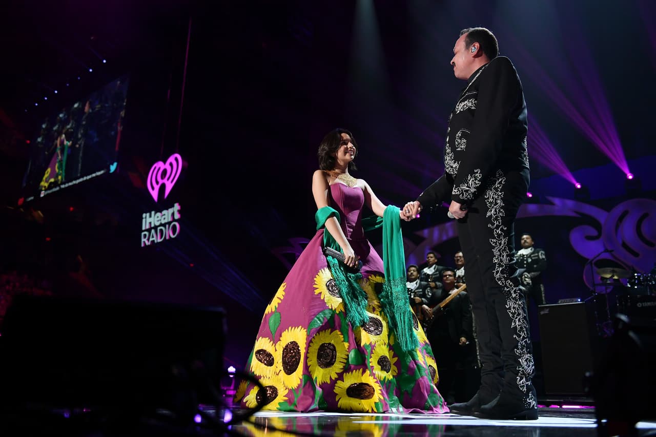 "Yo creo (que) estamos aprendiendo, como generación, a amar nuestras raíces y a crear con base en ellas", consideró. 
<br>