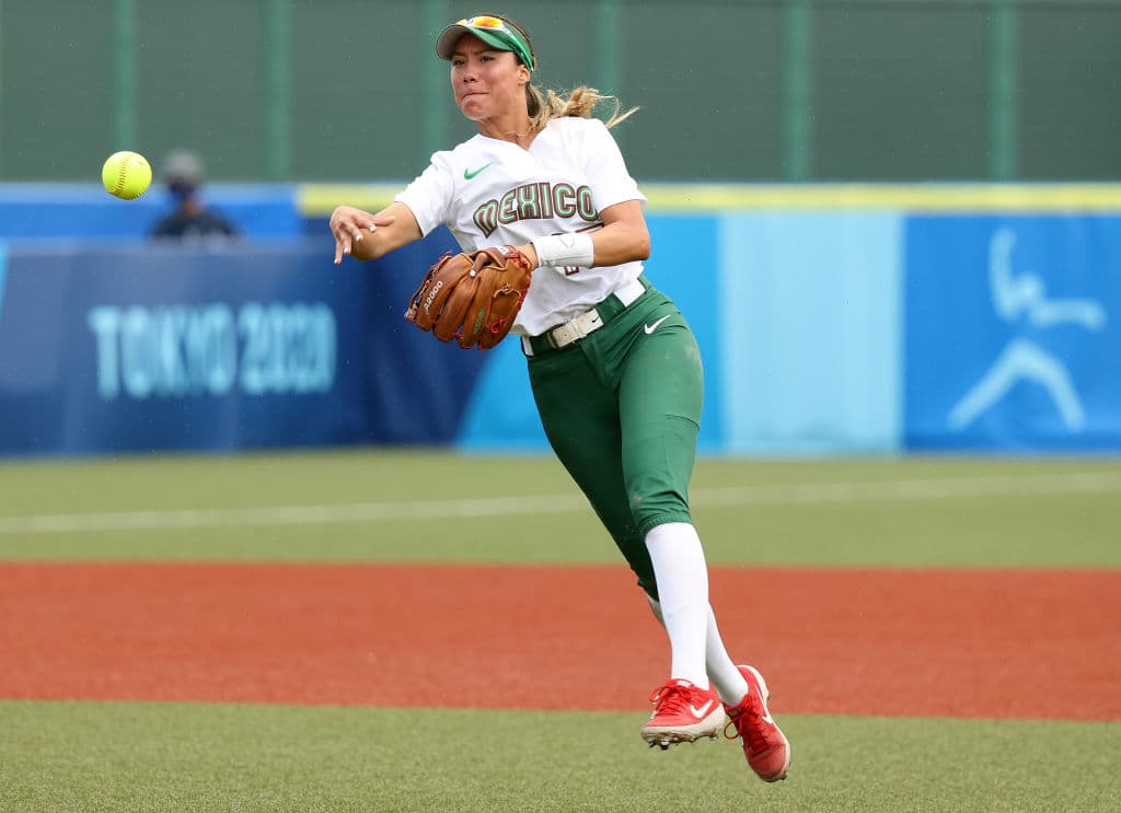 Las atletas de softbol que están comprometidas, pero se enfrentaron en los Juegos Olímpicos