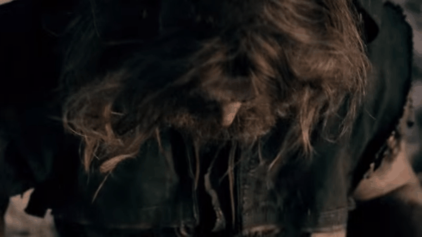 Hagamos un recorrido por todos los locos peinados de Oliver en Arrow