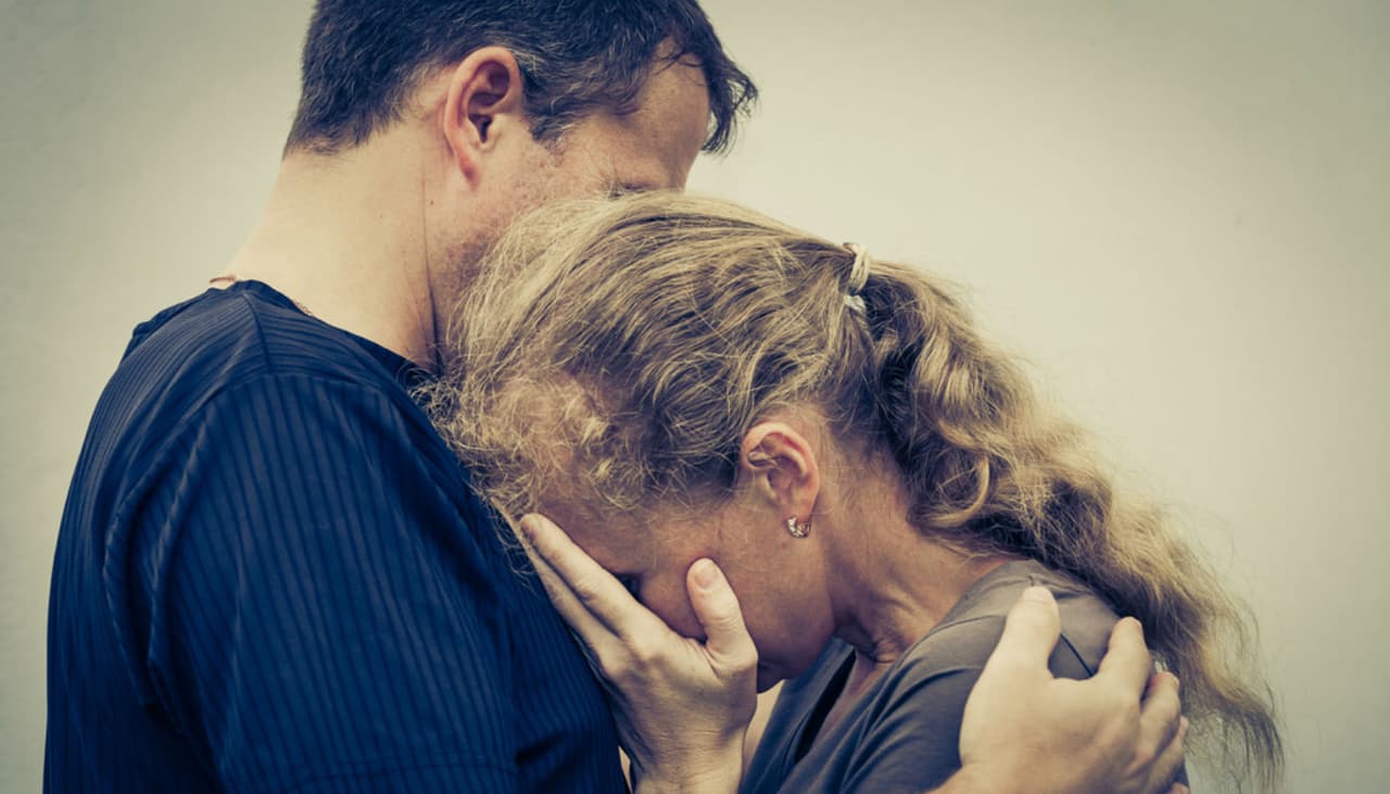 8 cosas que solo alguien muy enamorado de ti hace