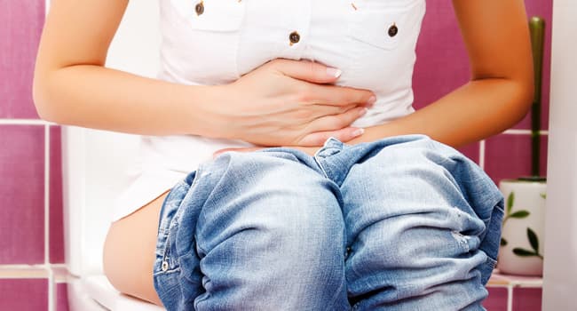 Síntomas de endometriosis que nada tienen que ver con cólicos: cansancio, constipación y más