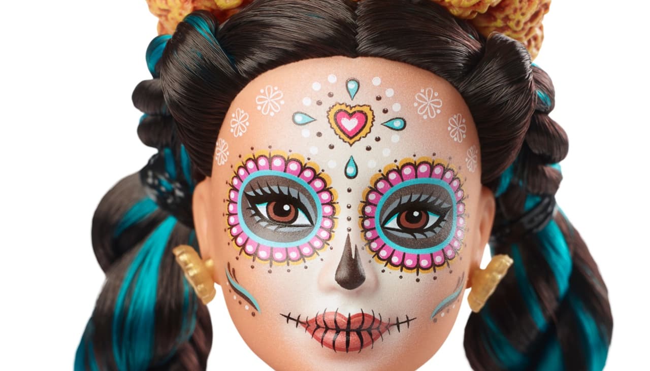 Barbie se vistió de Catrina para honrar a México y a la muerte