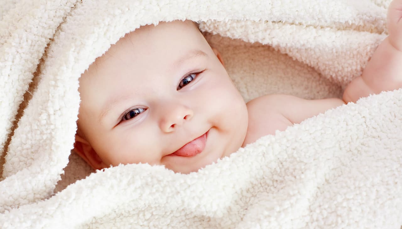 Conocer el tamaño del estómago del bebé y cuánta leche cabe tranquilizará a todas las mamás