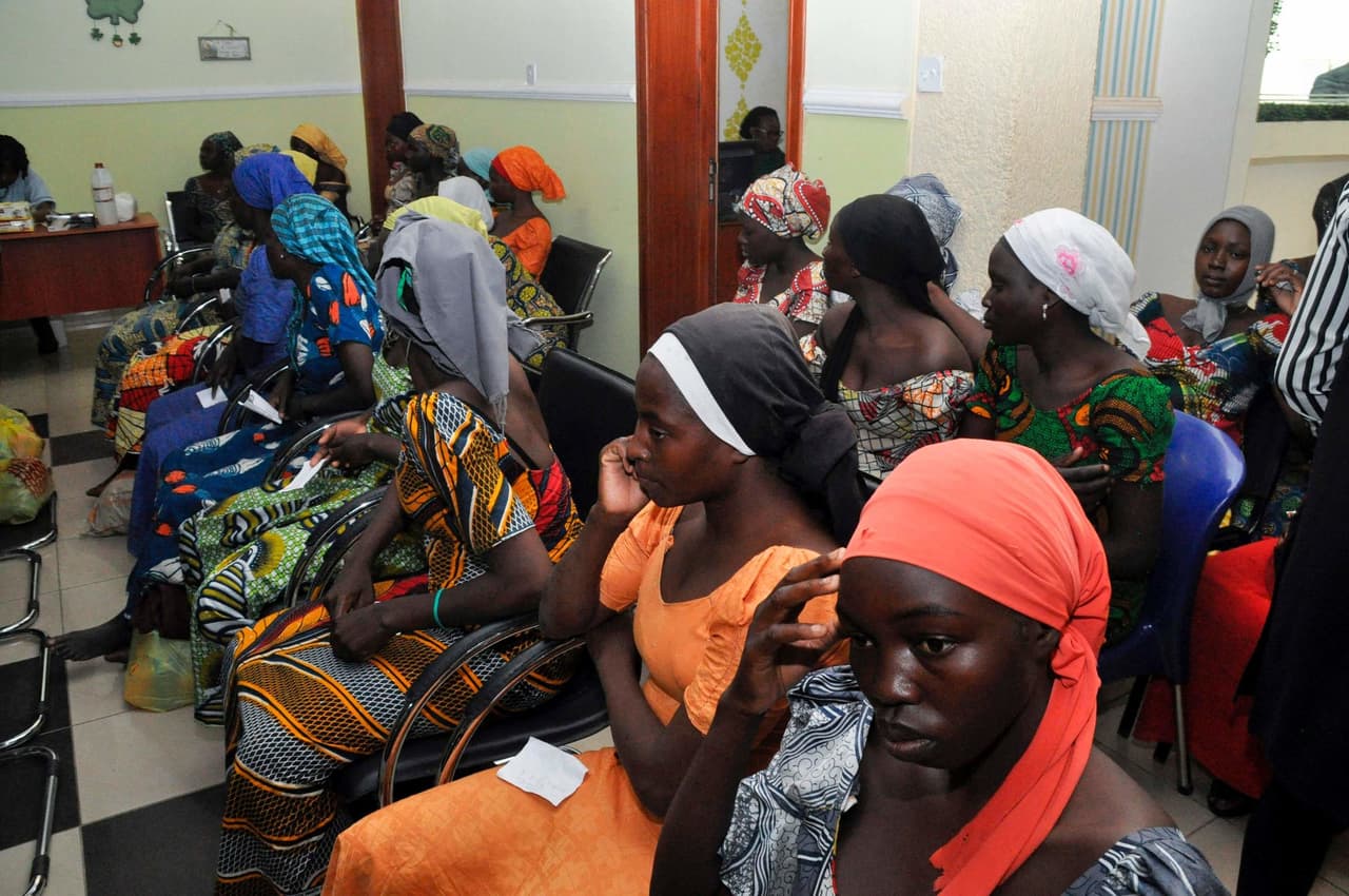 82 niñas fueron liberadas en Nigeria: hace 3 años Boko Haram secuestró a 276 estudiantes