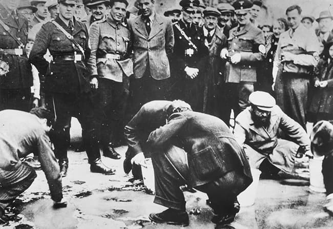 Cuando un libro incitó tanto al odio, ¿debería ser prohibido? Censura y distribución de Mein Kampf, hoy