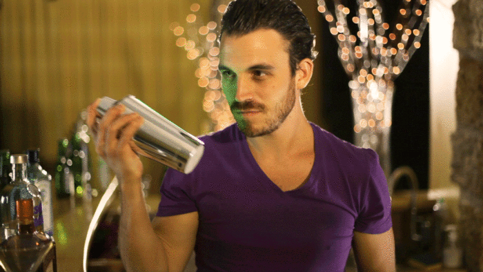 Prepara este delicioso cóctel con vodka, ideal si te gustan los sabores dulces