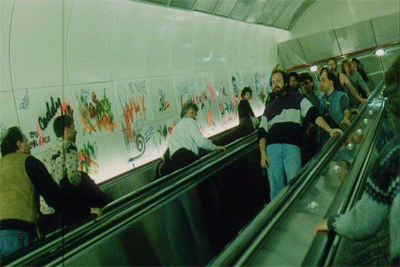 ¡No, no! Así es cómo se suben las escaleras mecánicas (según recientes investigaciones)