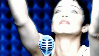 Tu recorrido romántico en 9 canciones increíbles, ¡desde que despierta el amor!