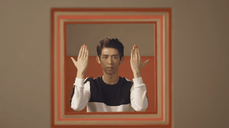 KFC hizo esmalte comestible con sabor a pollo picante