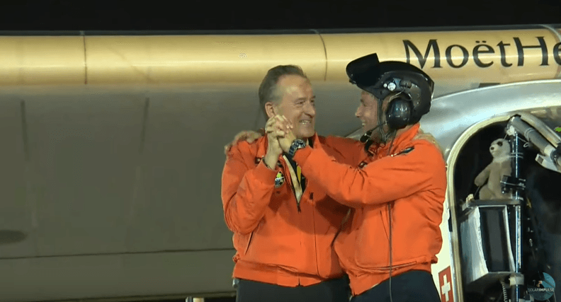  ¡Histórico! Por primera vez un avión solar recorrió el mundo, ¿pero qué tan beneficioso es?