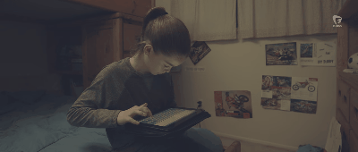 Esta niña aprendió a bailar dubstep mirando Youtube y su pasión te hará sonreír y querer hacer lo mismo